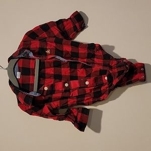 Baby Gap 12-18 months buffalo plaid red and black blouse